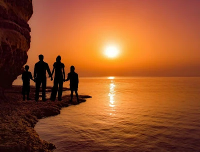 Familie am Meer auf Zypern